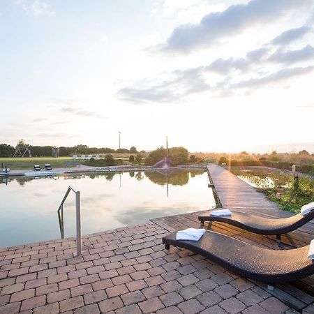 ARAMIS Tagungs- und Sporthotel Gäufelden Exterior foto