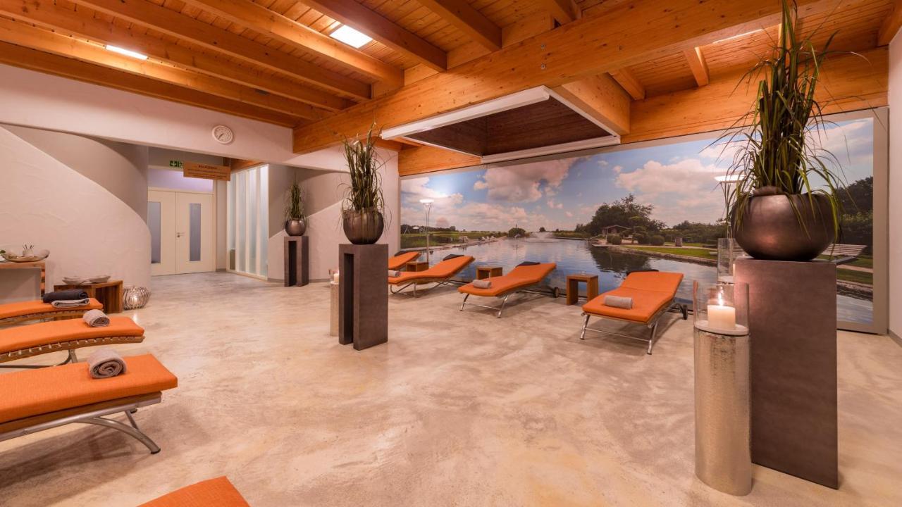 ARAMIS Tagungs- und Sporthotel Gäufelden Exterior foto