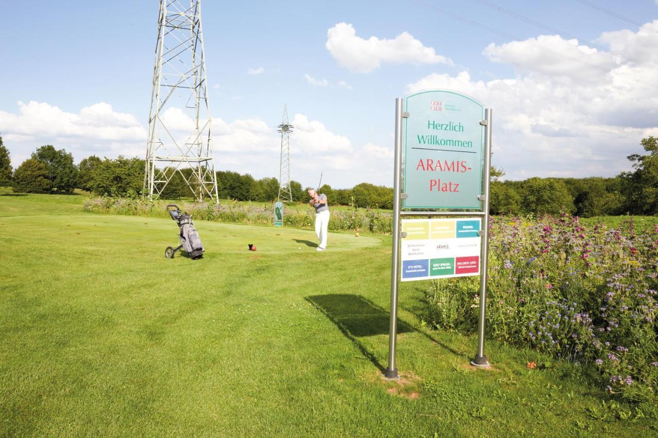 ARAMIS Tagungs- und Sporthotel Gäufelden Exterior foto