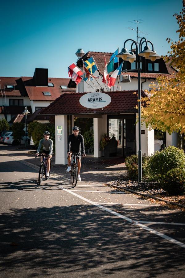 ARAMIS Tagungs- und Sporthotel Gäufelden Exterior foto